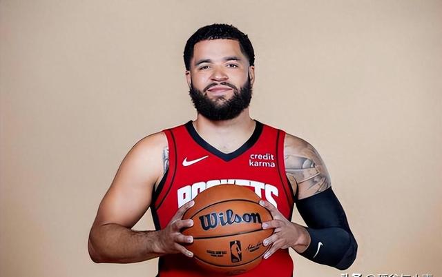 辽宁队完胜山西队,范弗利特点燃赛场 辽宁队完胜山西队,范弗利特点燃赛场