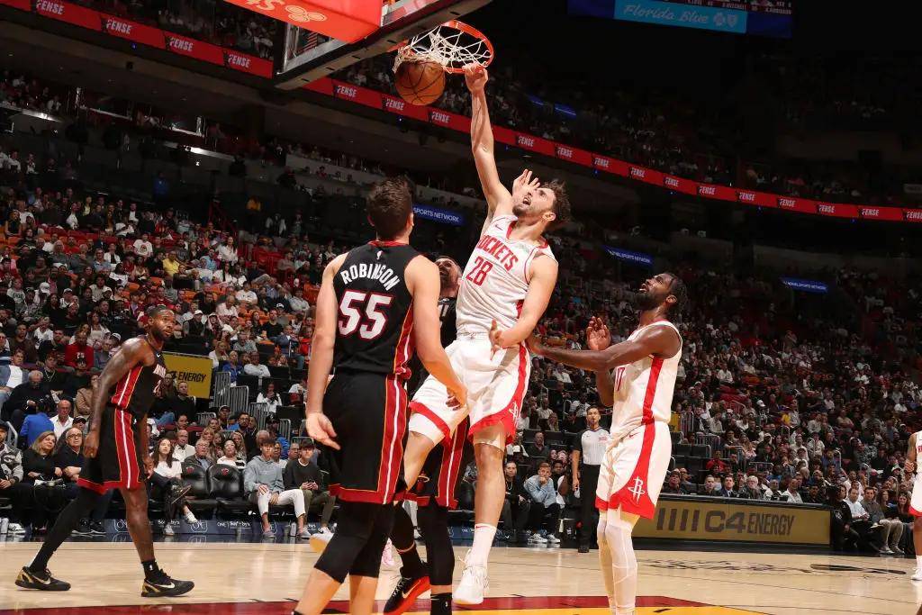 魔术轻取国王,麦科勒姆带队取胜 魔术轻取国王,麦科勒姆带队取胜