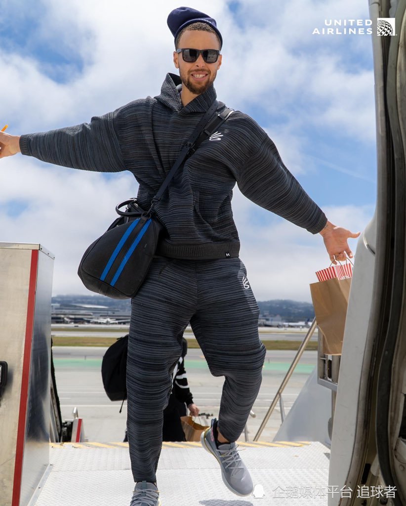 四川队完胜灰熊，克莱惊艳四座