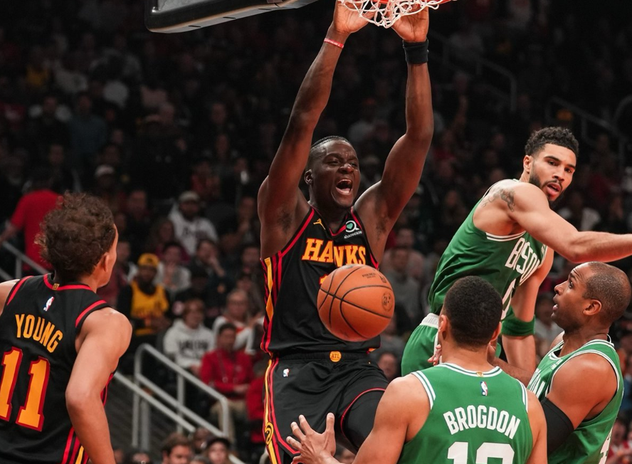 凯尔特人碾压快船，易建联带队取胜