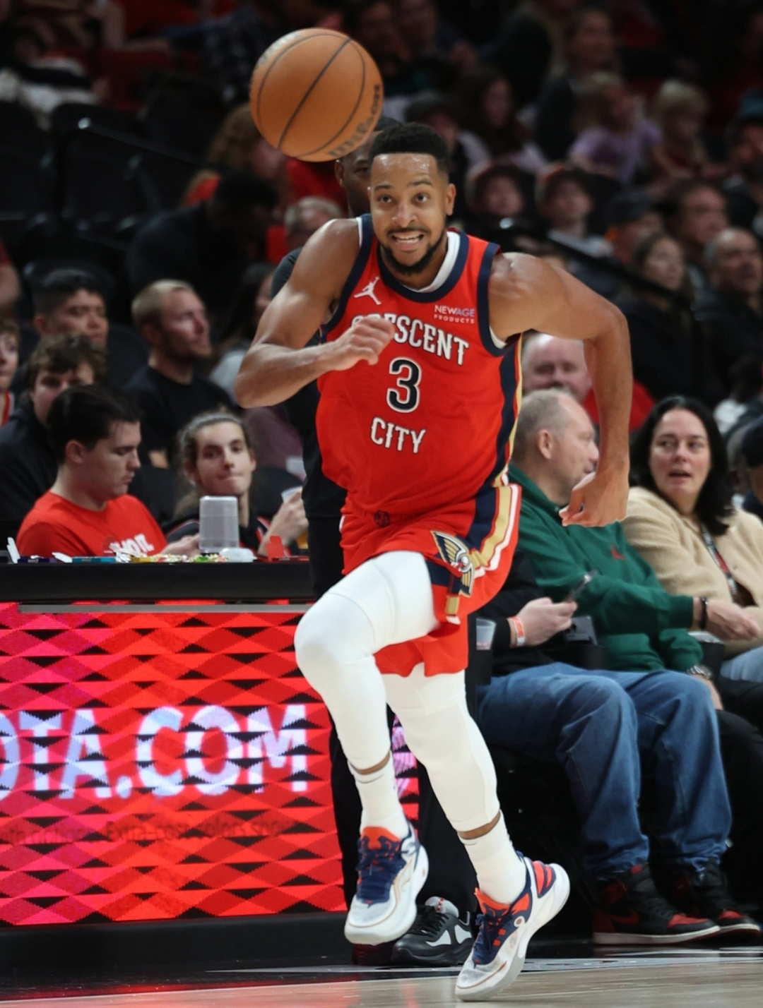 辽宁队力克福建队，麦科勒姆高光表现