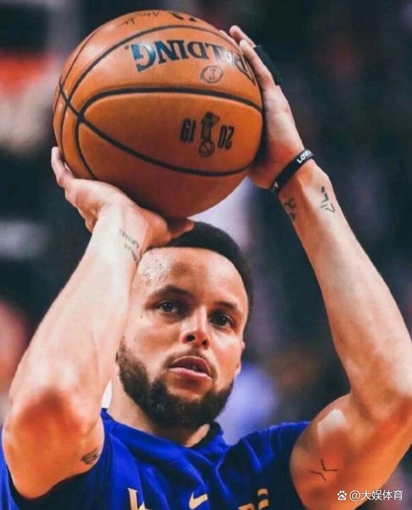 巴黎力克塞维利亚，阿尔瓦雷斯三分雨点燃全场