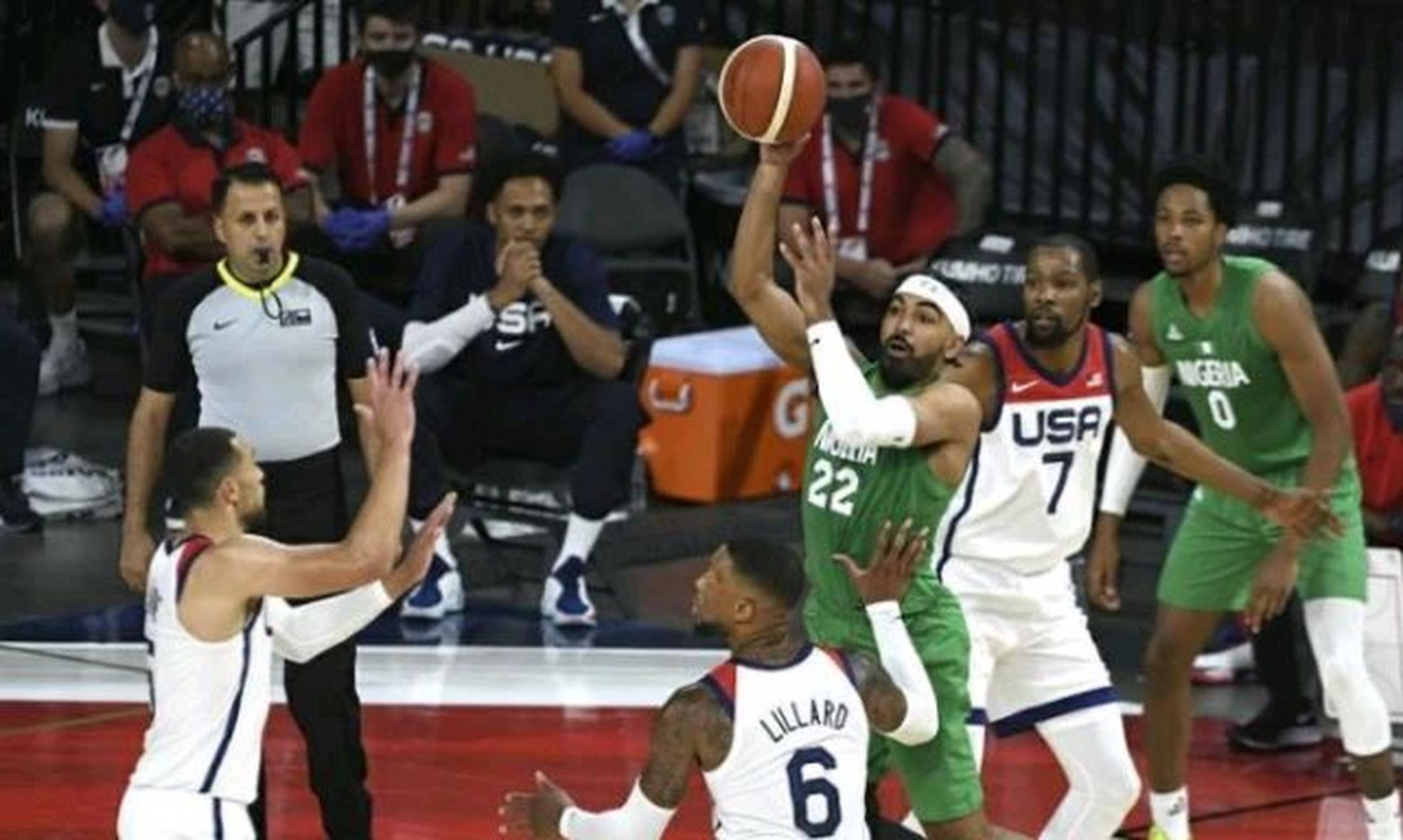 尼日利亚男篮横扫墨西哥男篮，伦纳德三分雨点燃全场