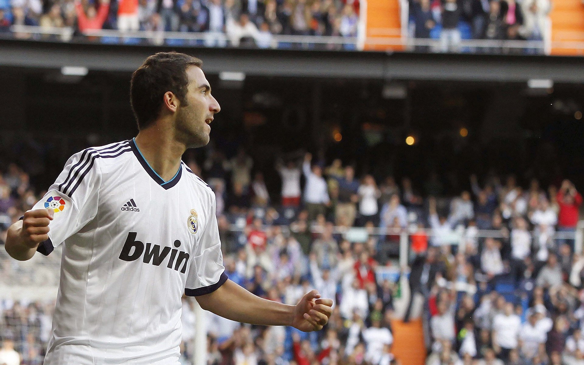 当国王带走新疆队，浓眉生涯之夜背后的篮球新叙事