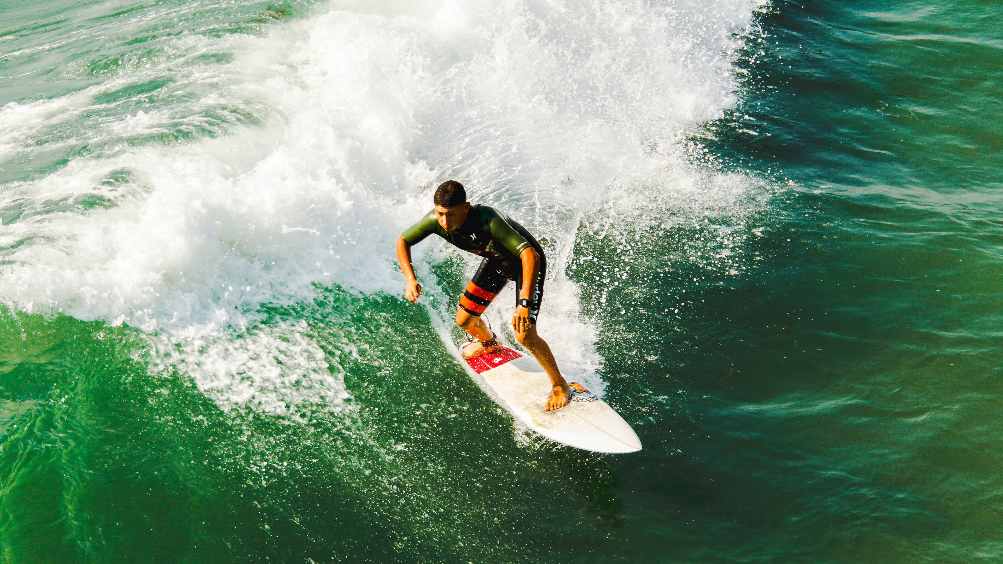 马赛铁蹄碾碎罗马城墙,凯恩破纪录之夜改写足坛历史